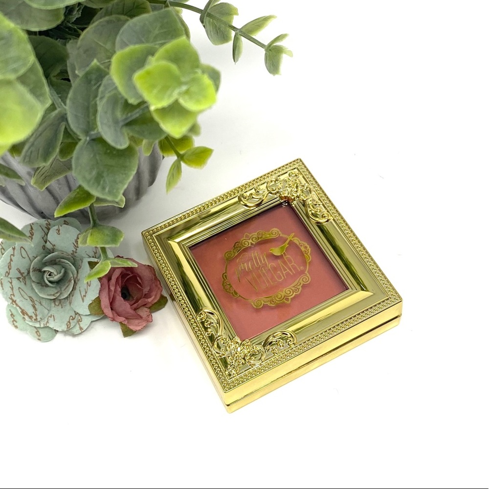 Pretty Vulgar blush